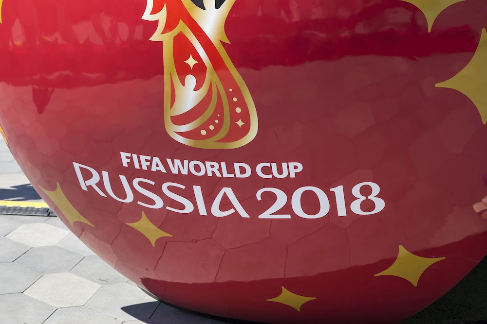 FIFA WK in Rusland-logo op glanzende bal